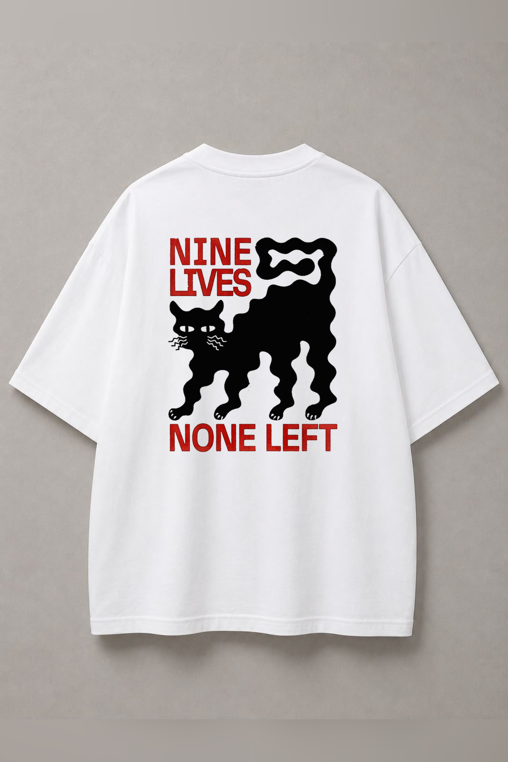 DSTRKT Nine Lives None Left unisex oversize beyaz tişört