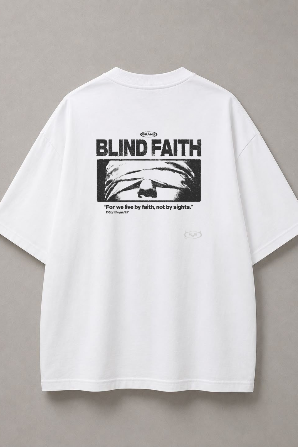 DSTRKT Blind Faith unisex oversize beyaz tişört